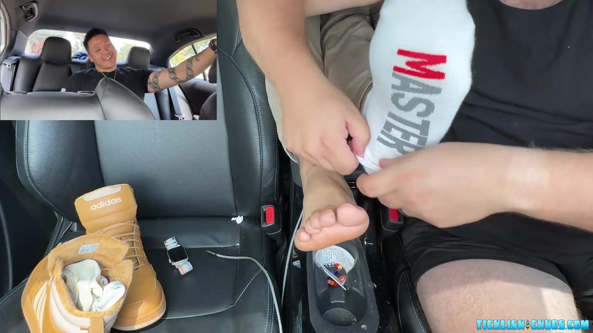 Milus Slinger Lets Chubby Matt Licks His Sweaty Feet
