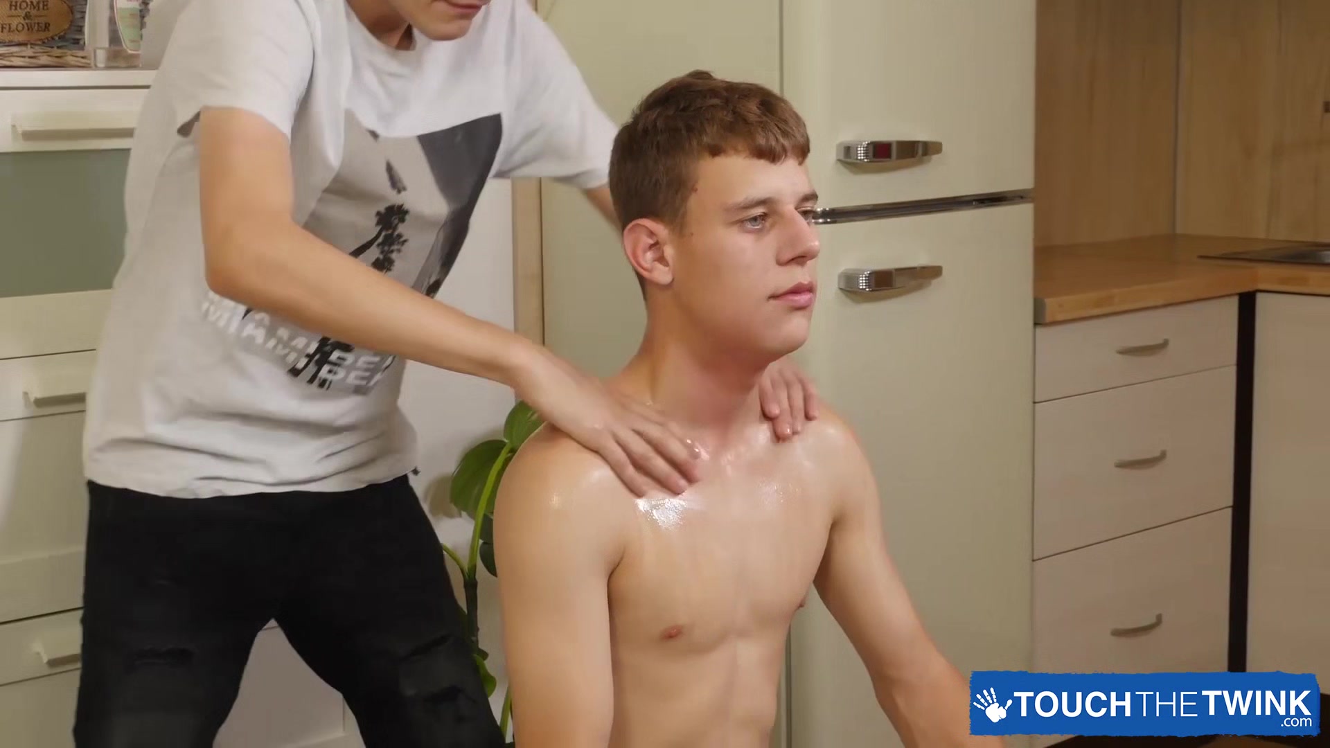 Evan Novak And Ollie Barn Massage Turns Into Erotic Handjob