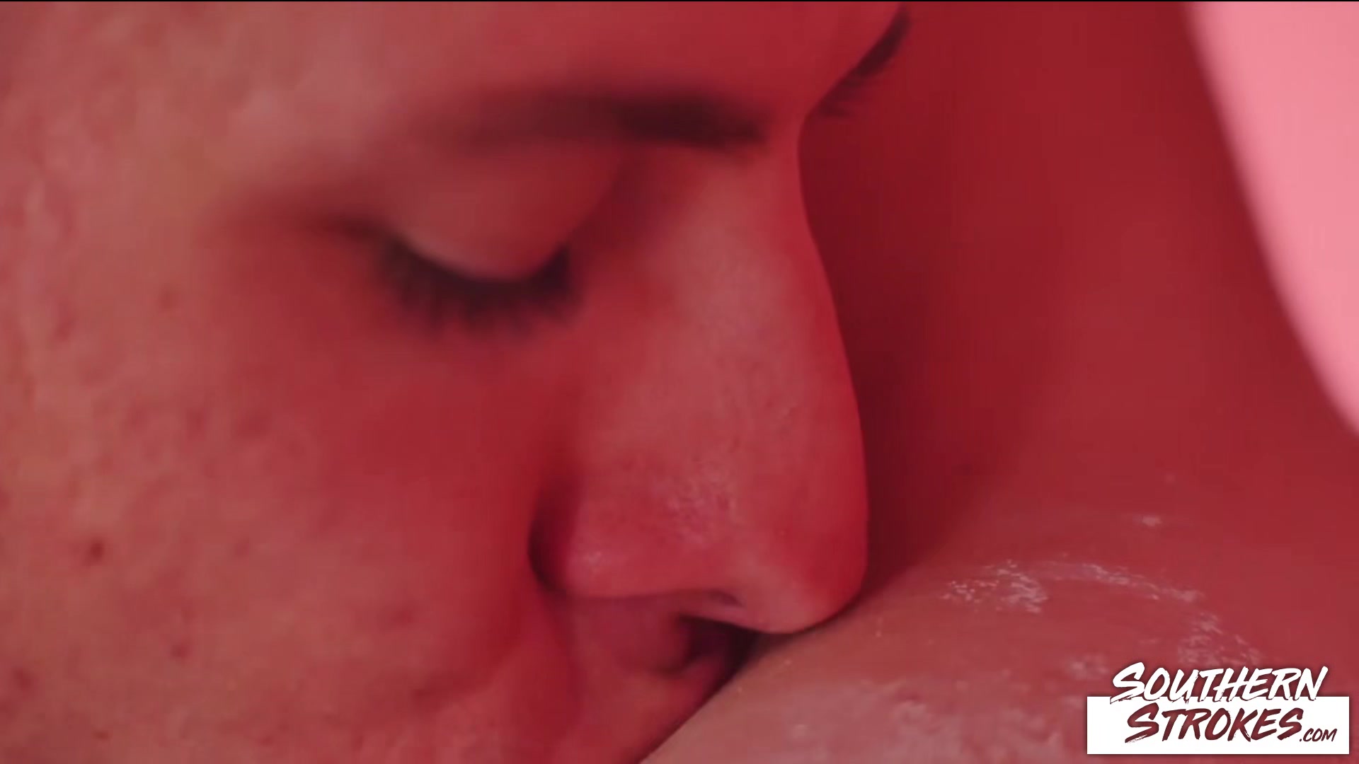 SOUTHERNSTROKES Justin Cross And Bar Addison Hot Bareback