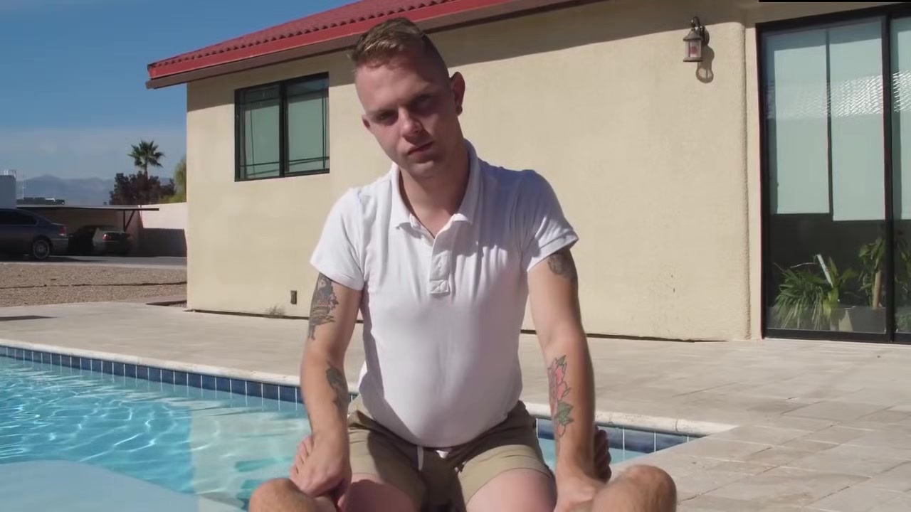 Trent Rails His Poolboys Butthole In The Summer Sun