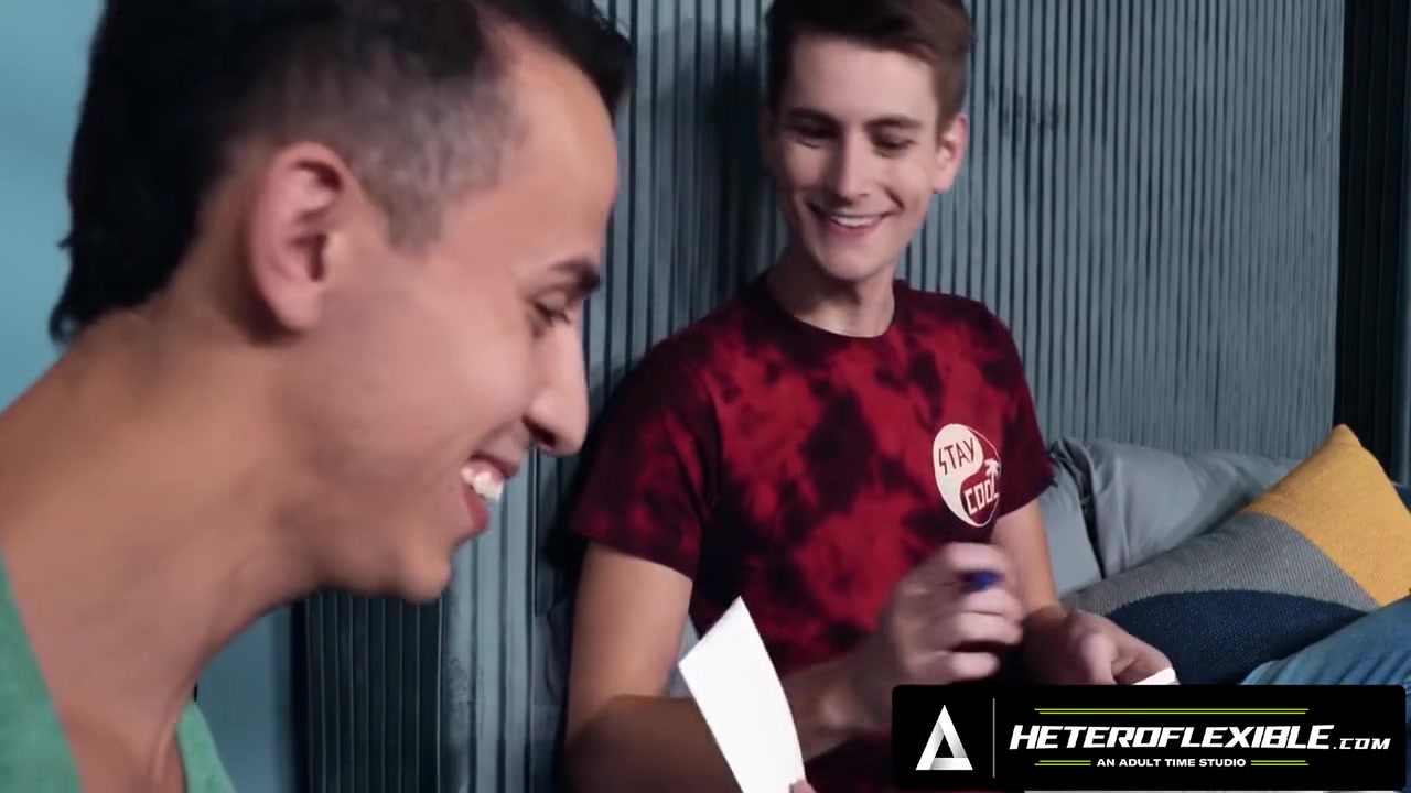 Heteroflexible - Dorm Roommates Trevor Harris & Des Irez Assfuck Each Other During Study Break