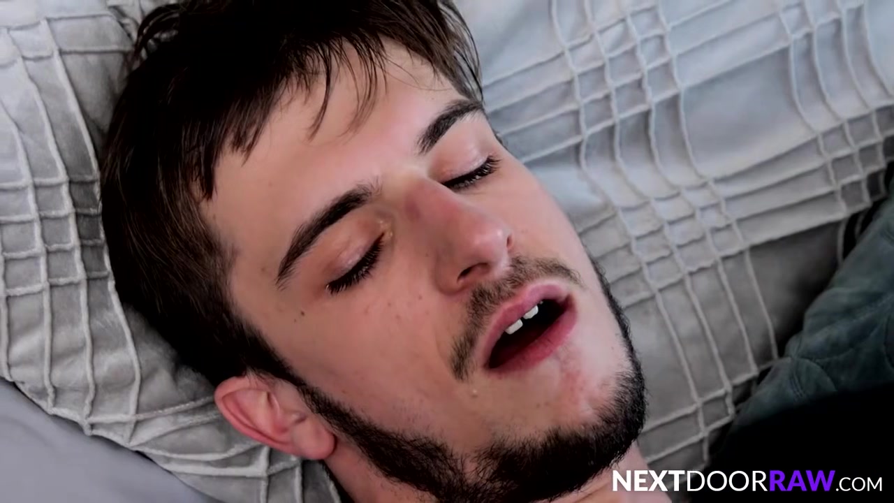 Hunk Delivery Dude Flip Fucks Hairy Client