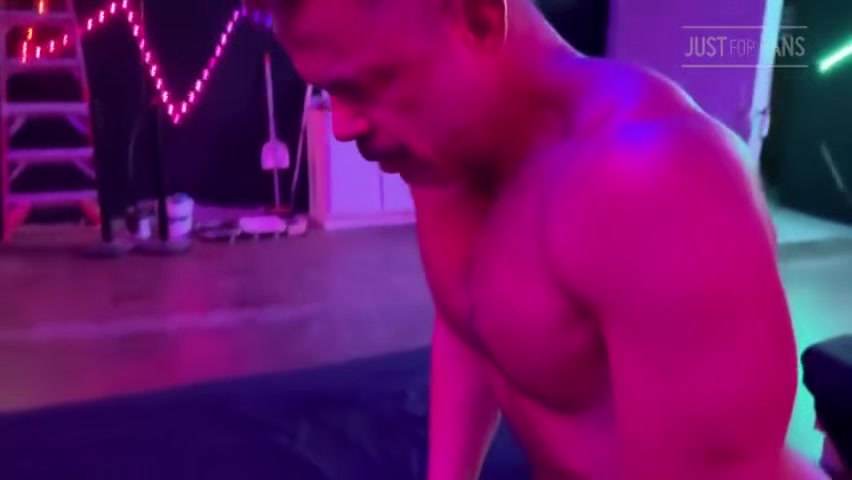 The Private Playground - Reece Scott Flip Fucks