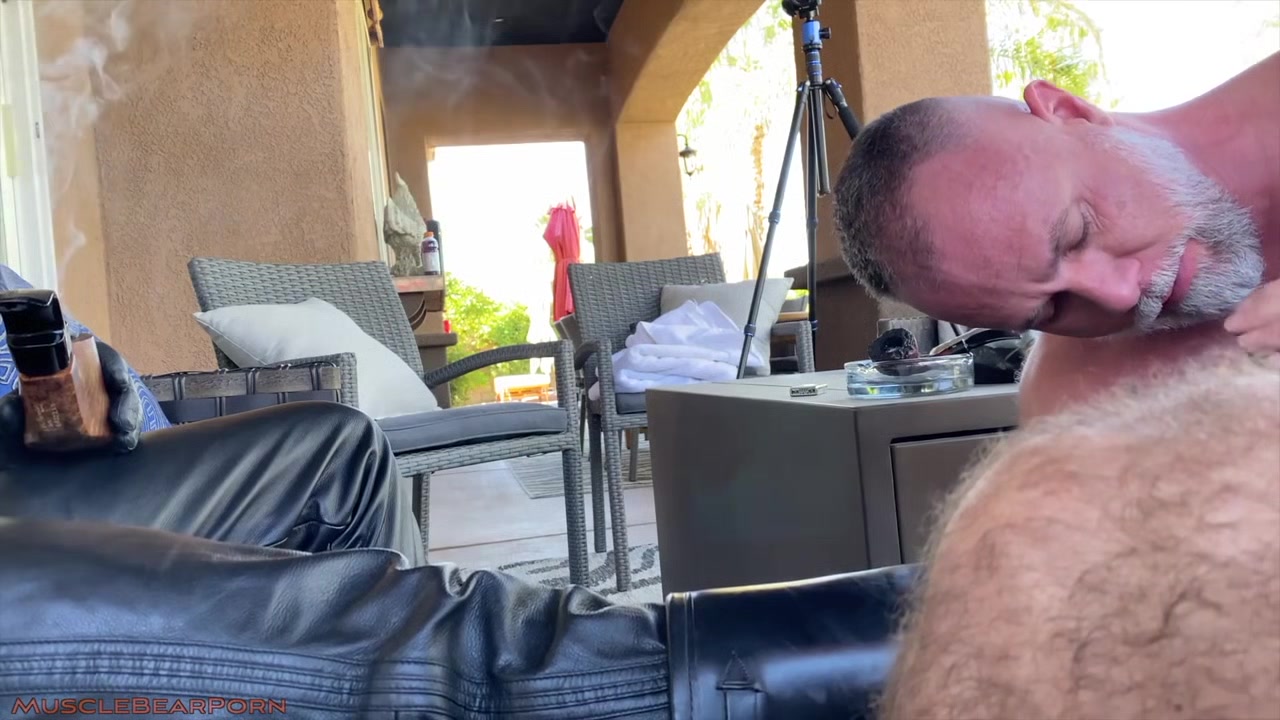 Smoked Meat - MuscleBearPorn