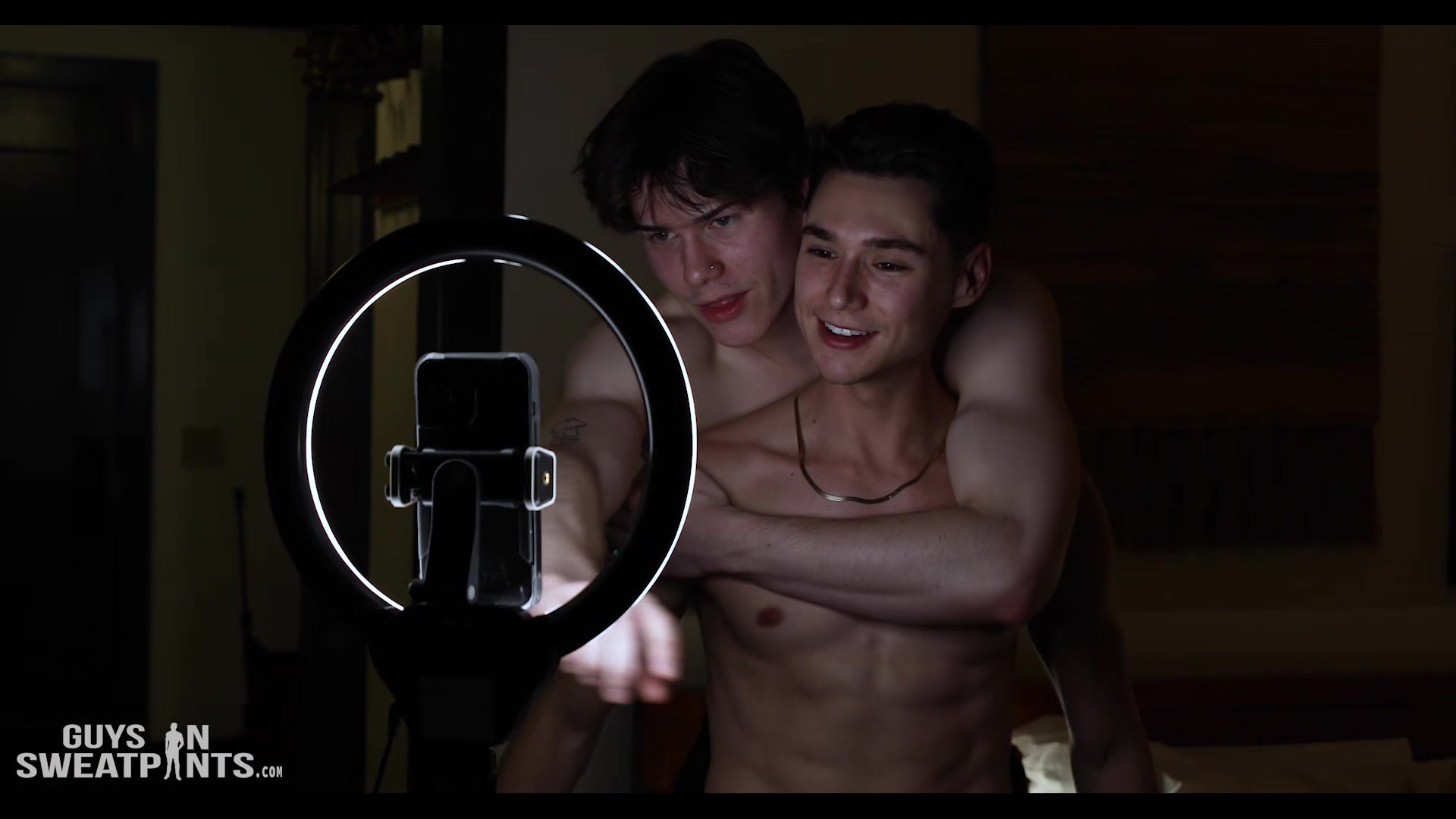 Eros Leo - GuysInSweatpants