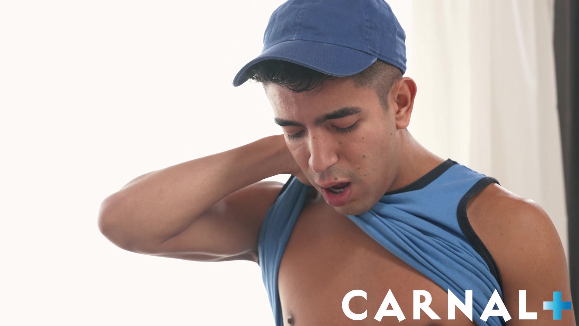 TwinkTop Jock Milo Miles introduces his cock to Coach Tomas ass