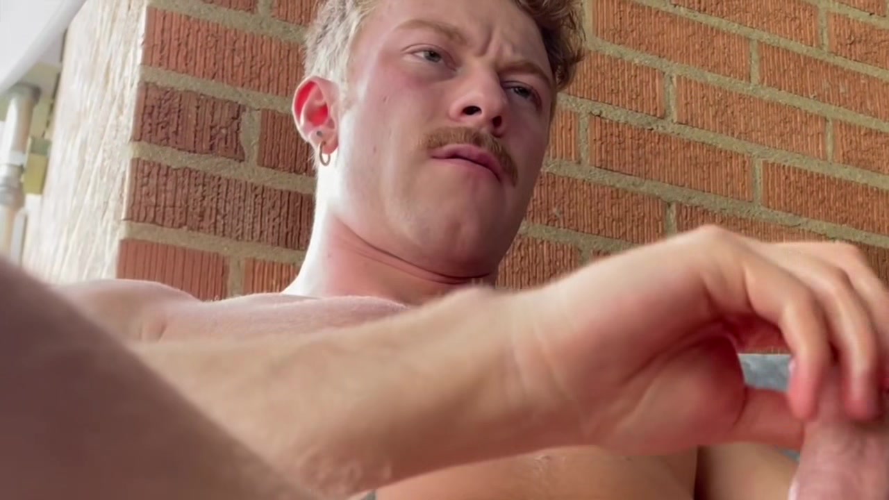 Dude Jerk Off - MaverickMenDirects