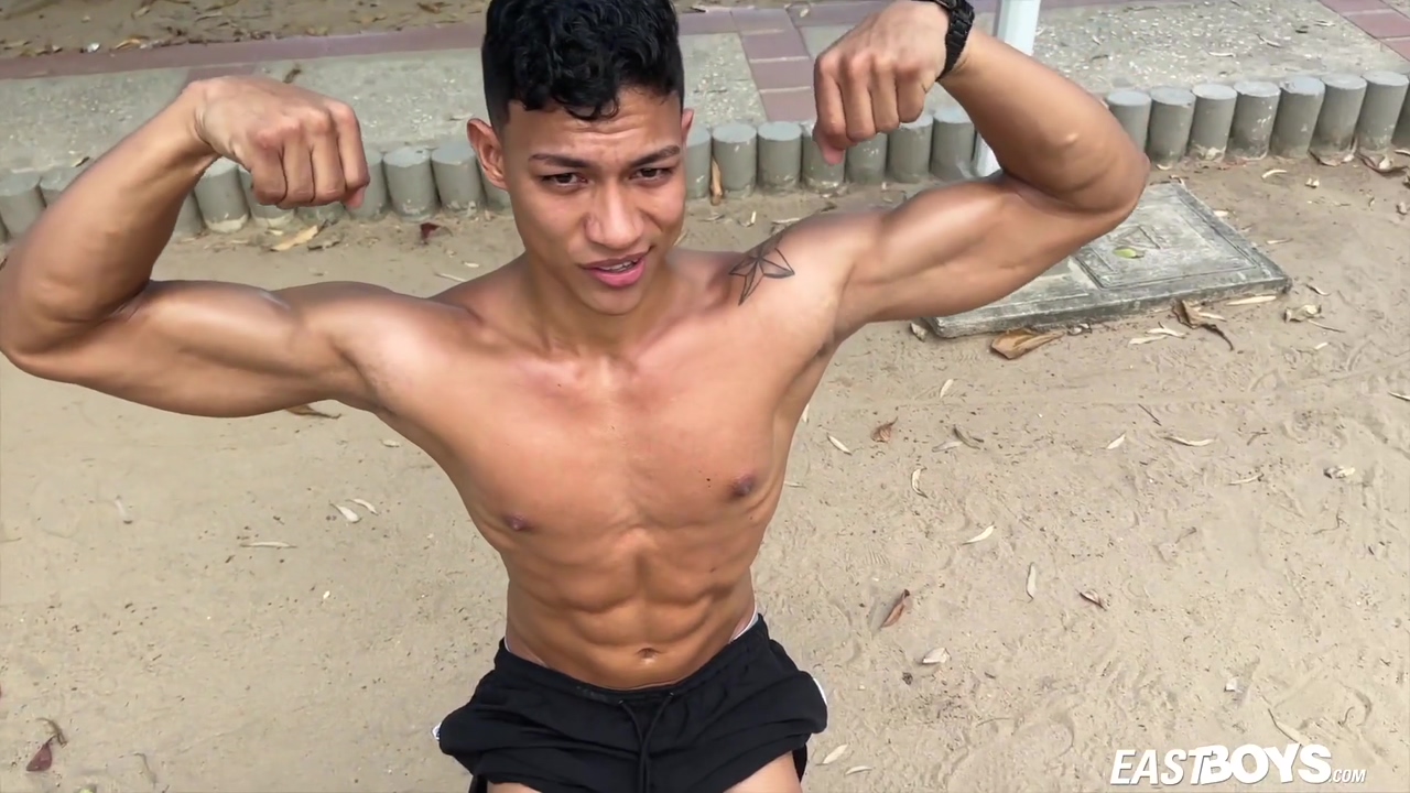 Estboys Aalan Foxter Handjob