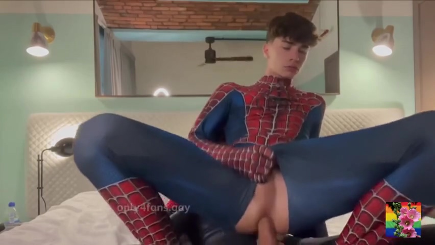 [hbw] Spiderman Fucked Raw