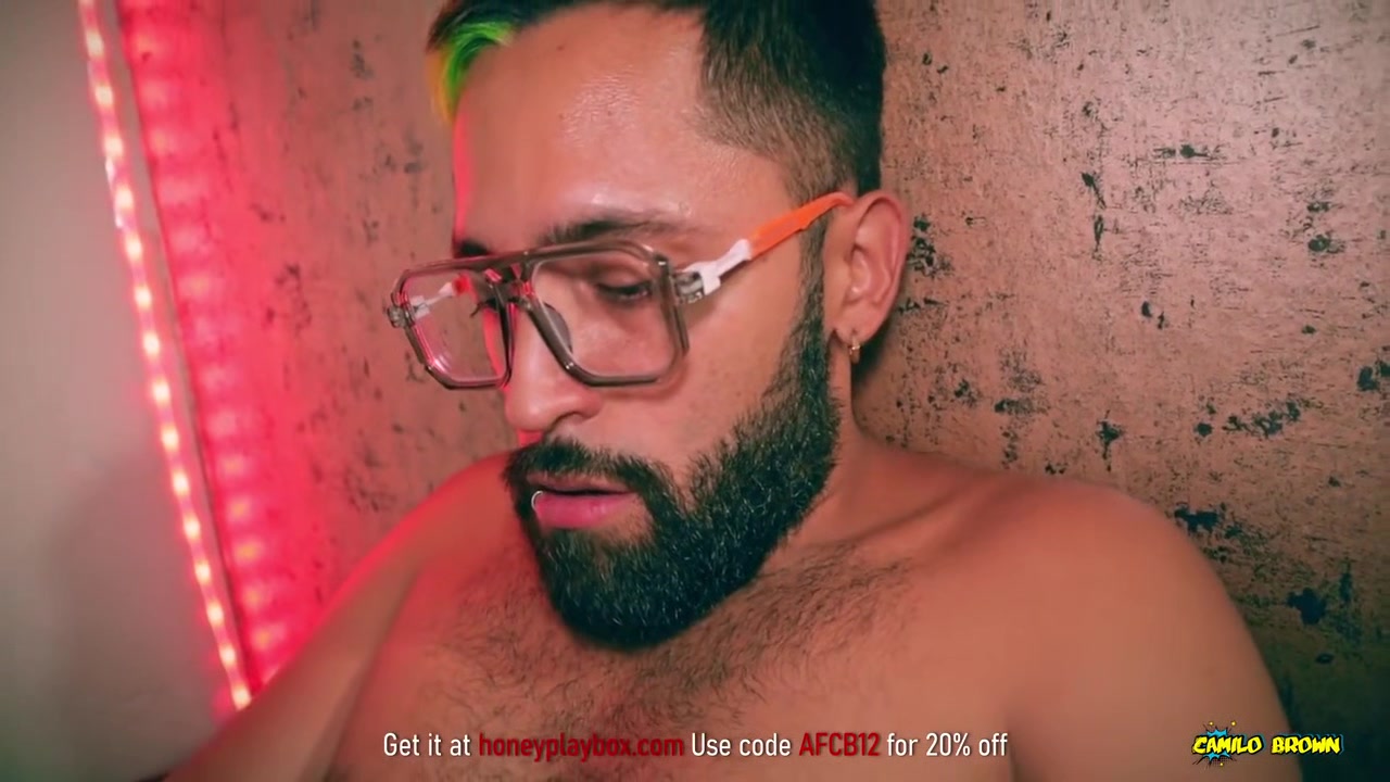 Big Cock Latino Camilo Brown Testing Honeyplaybox Dayo Vibrating, Heating And Clamping Masturbator