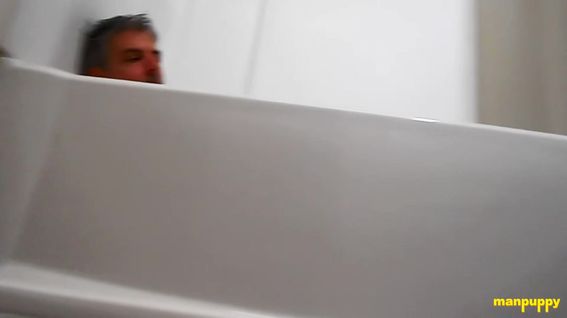 Richard Lennox Enjoying His Bath Time With A Slow Handjob