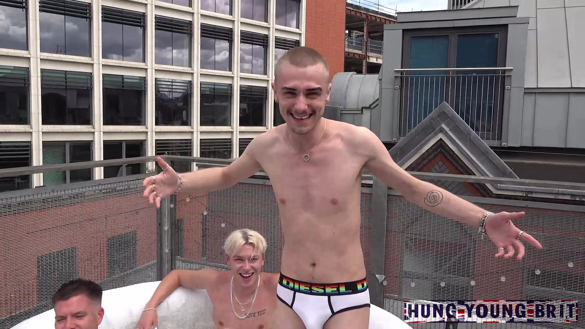 Jacuzzi Part1 - HungYoungBrit