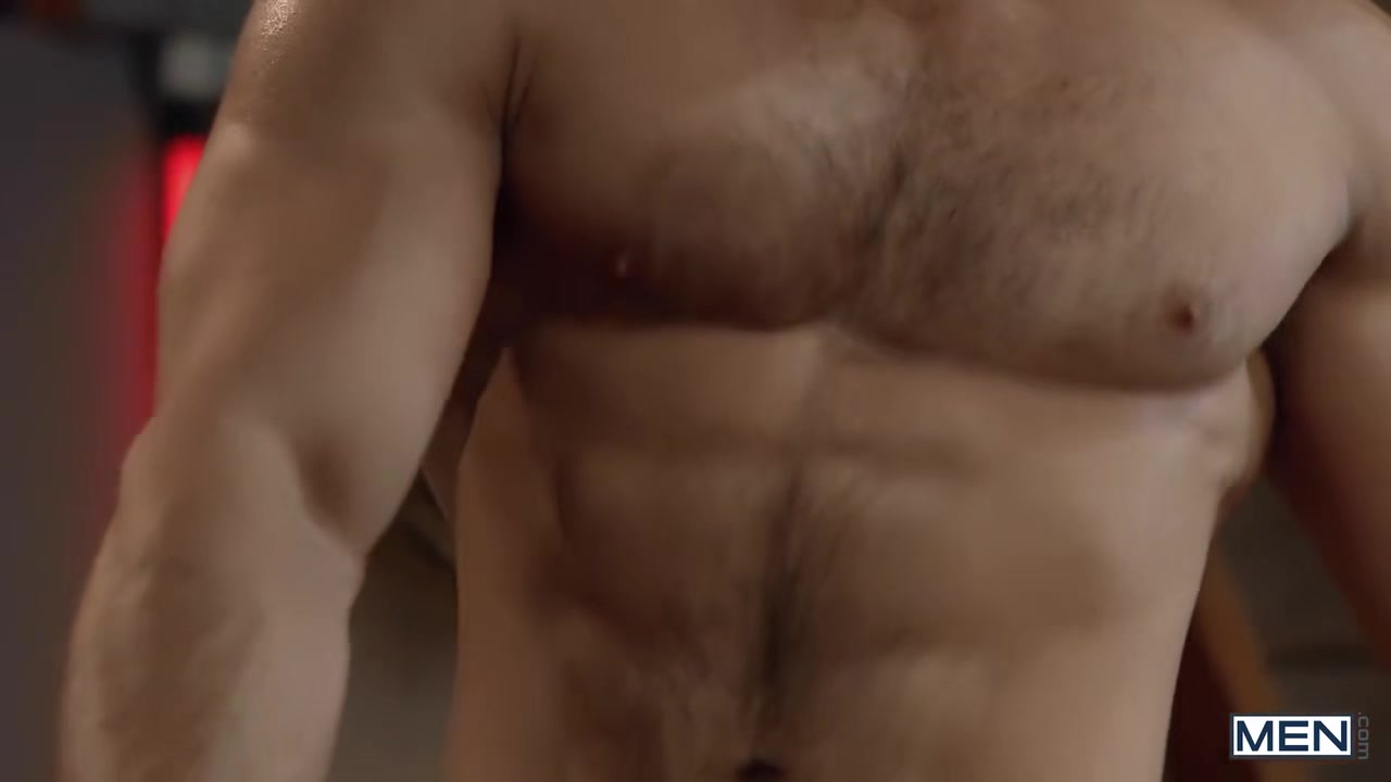 Musculados Se Exprimen Hasta El Final