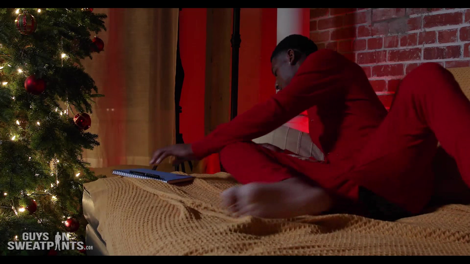 GuysInSweatpants Video - GuysInSweatpants