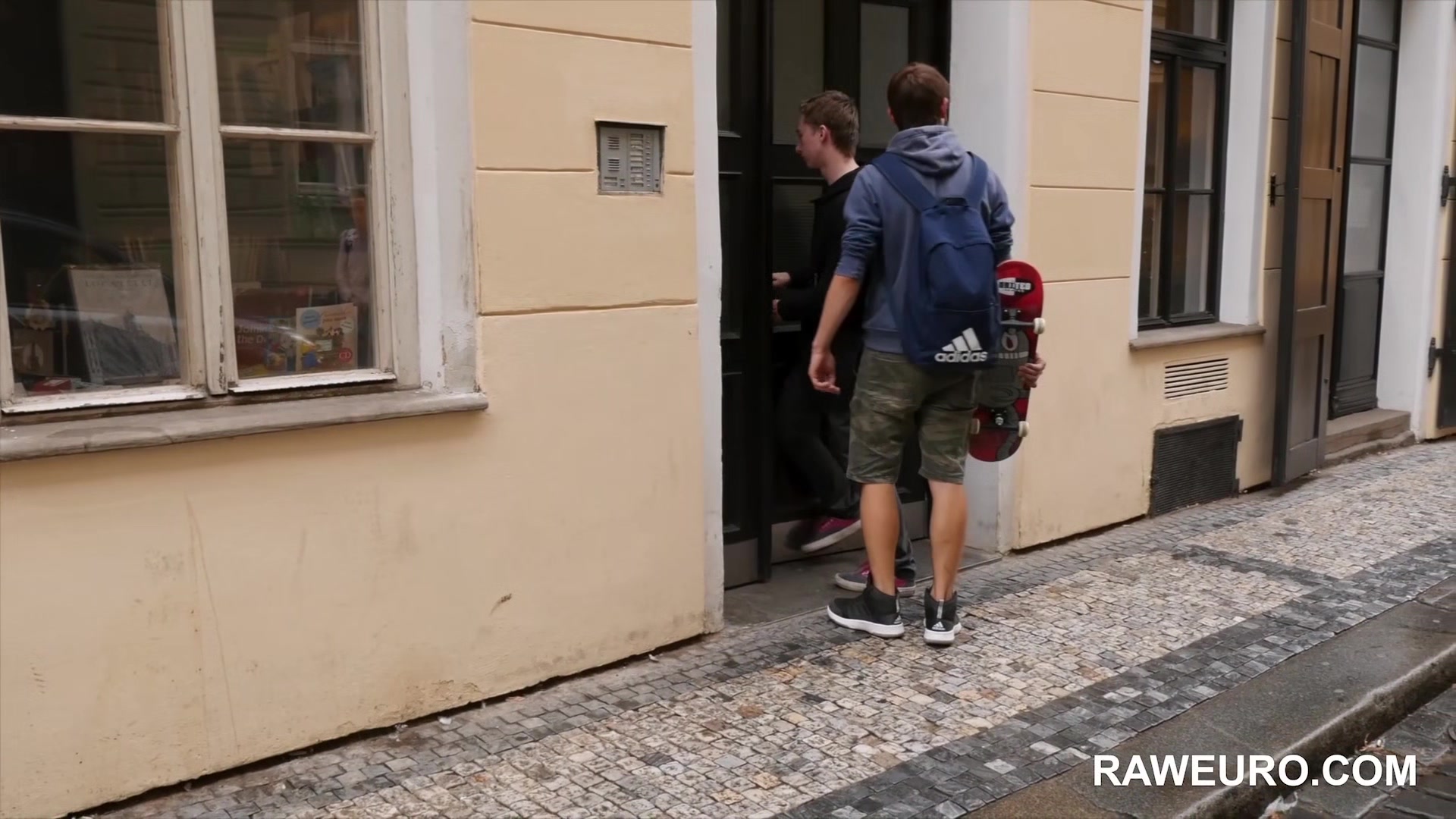 Bareback Fuck Bodies! Twinks Jack Flynn and Johan Winter for RAWeuro