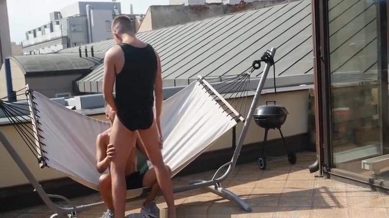 Boyfun - David Sky Barebacks Max Trey