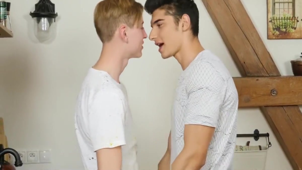 Boyfun - Ripped Jared Shaw Barebacks Twink Casper Ivarsson