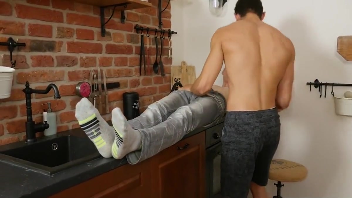 Boyfun - Ripped Jared Shaw Barebacks Twink Casper Ivarsson