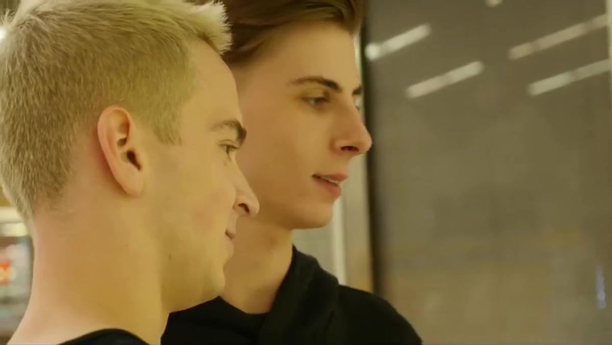 Boyfun - French Twink Jerome James Fucks Taylor Blaze Bareback