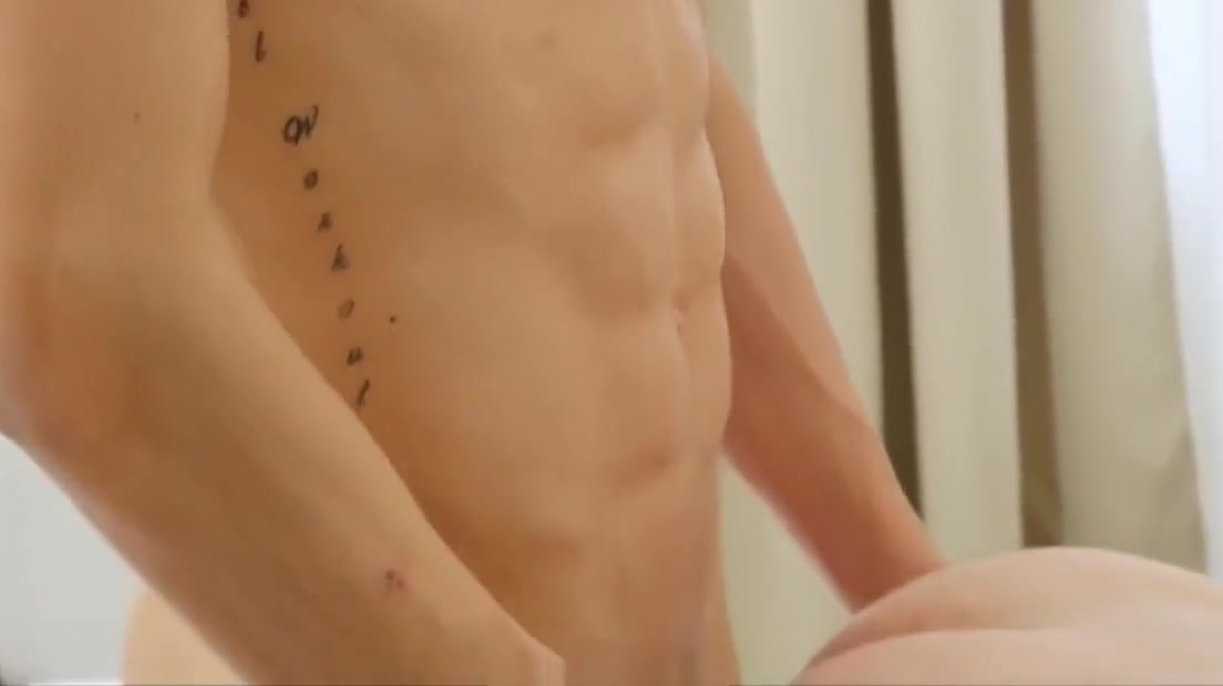 Boyfun - Jared Shaw Works Out His Love Muscle