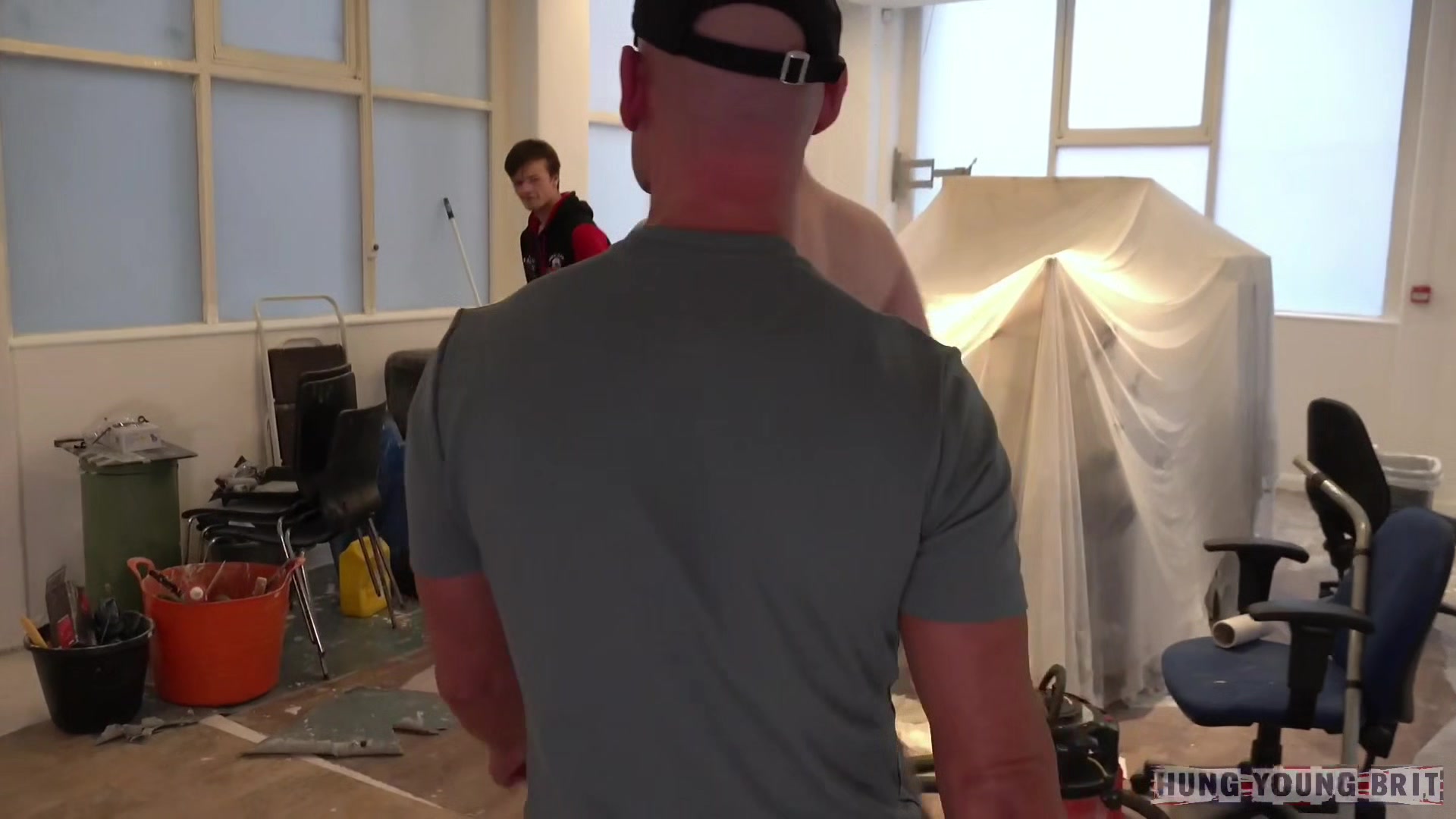 Bb Threesome - HungYoungBrit