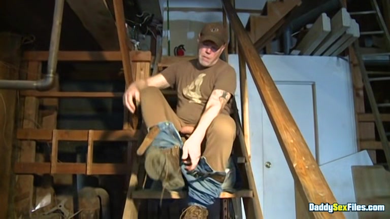 Muscular Worker Butch Loves Playing His Big Dick
