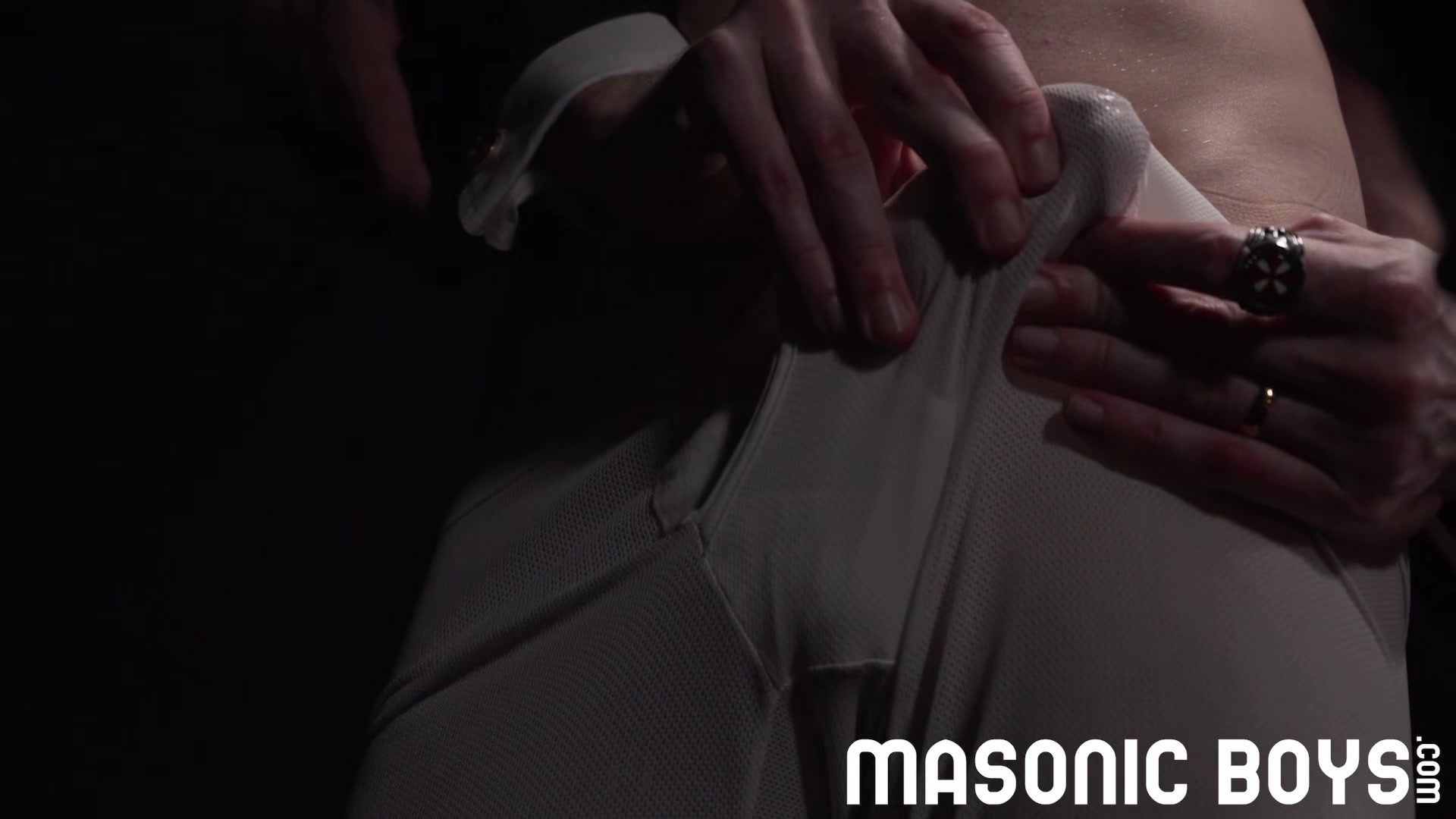 MasonicBoys Twink Cole Blue presents hole on altar for insemination