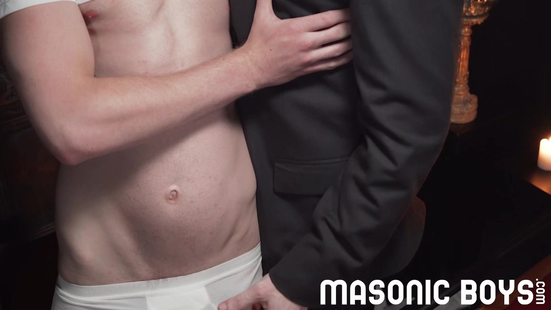MasonicBoys Twink Cole Blue presents hole on altar for insemination