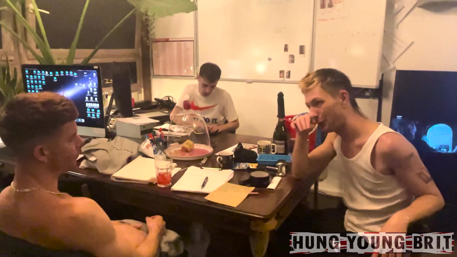 Bounded Up - HungYoungBrit