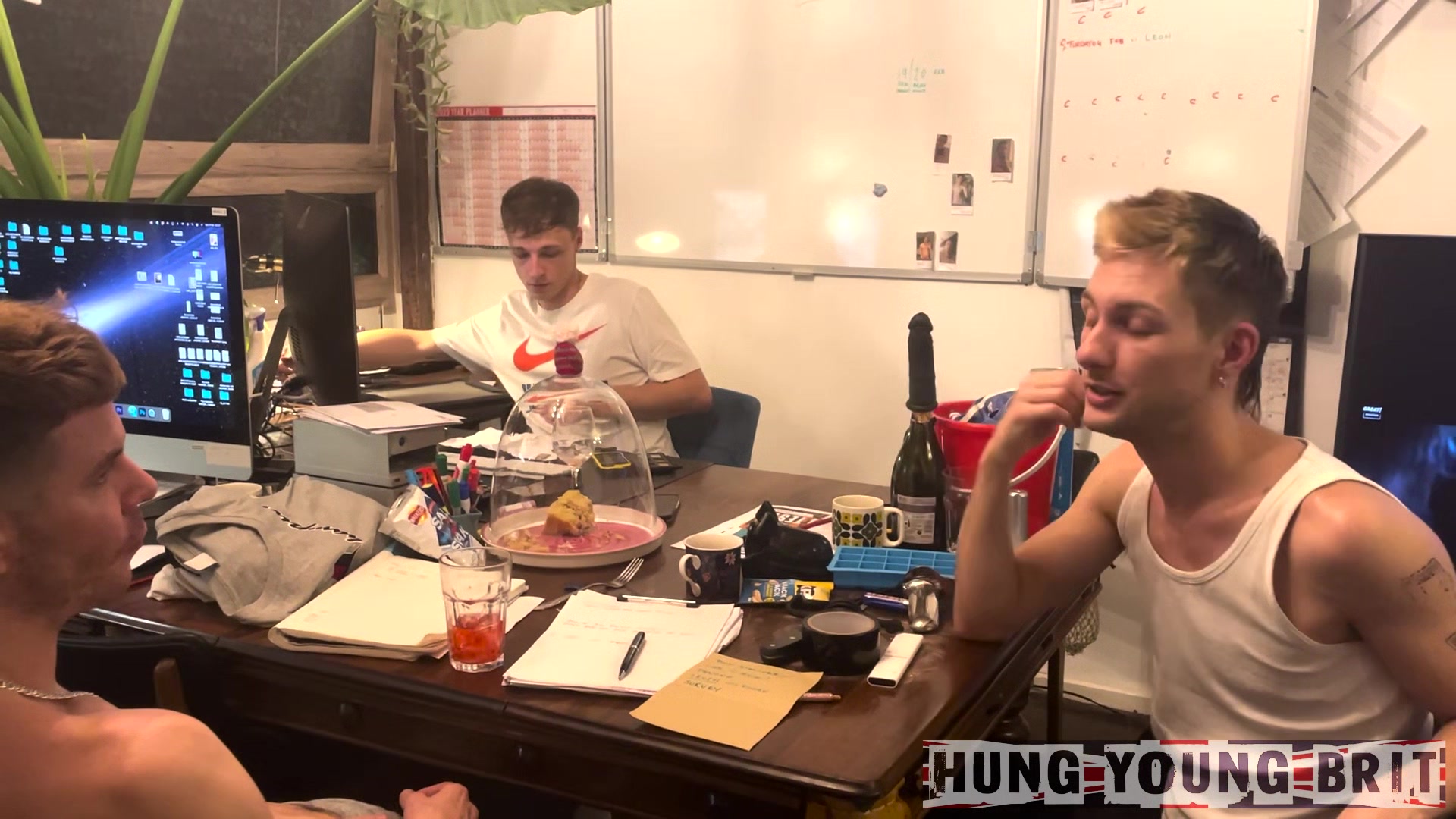 Bounded Up - HungYoungBrit