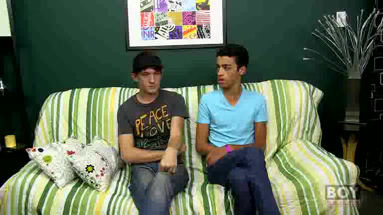 Hottie Teen Fucks His Silky Ass With His Huge Dildo