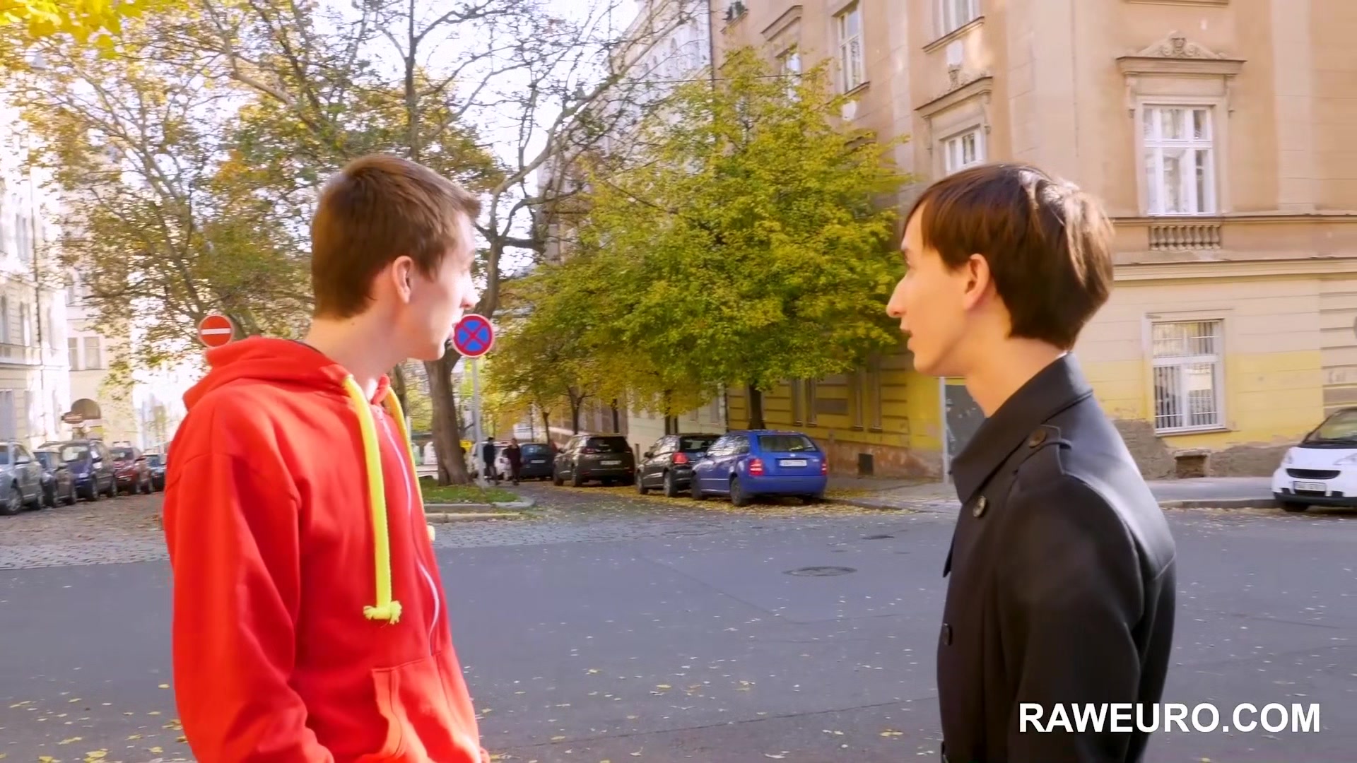 Let’s go back to my place and Fuck! Bareback Twinks for RAWeuro