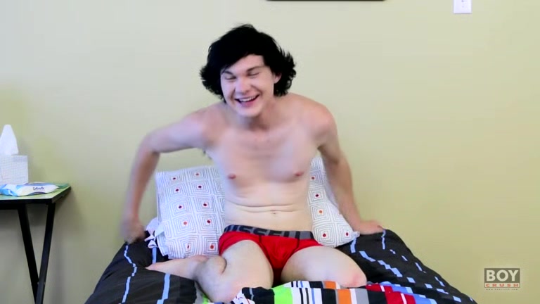 Justin Cummings Savor Every Inch Of His Dildo Inside Him