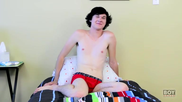 Justin Cummings Savor Every Inch Of His Dildo Inside Him