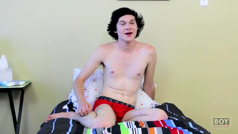 Justin Cummings Savor Every Inch Of His Dildo Inside Him