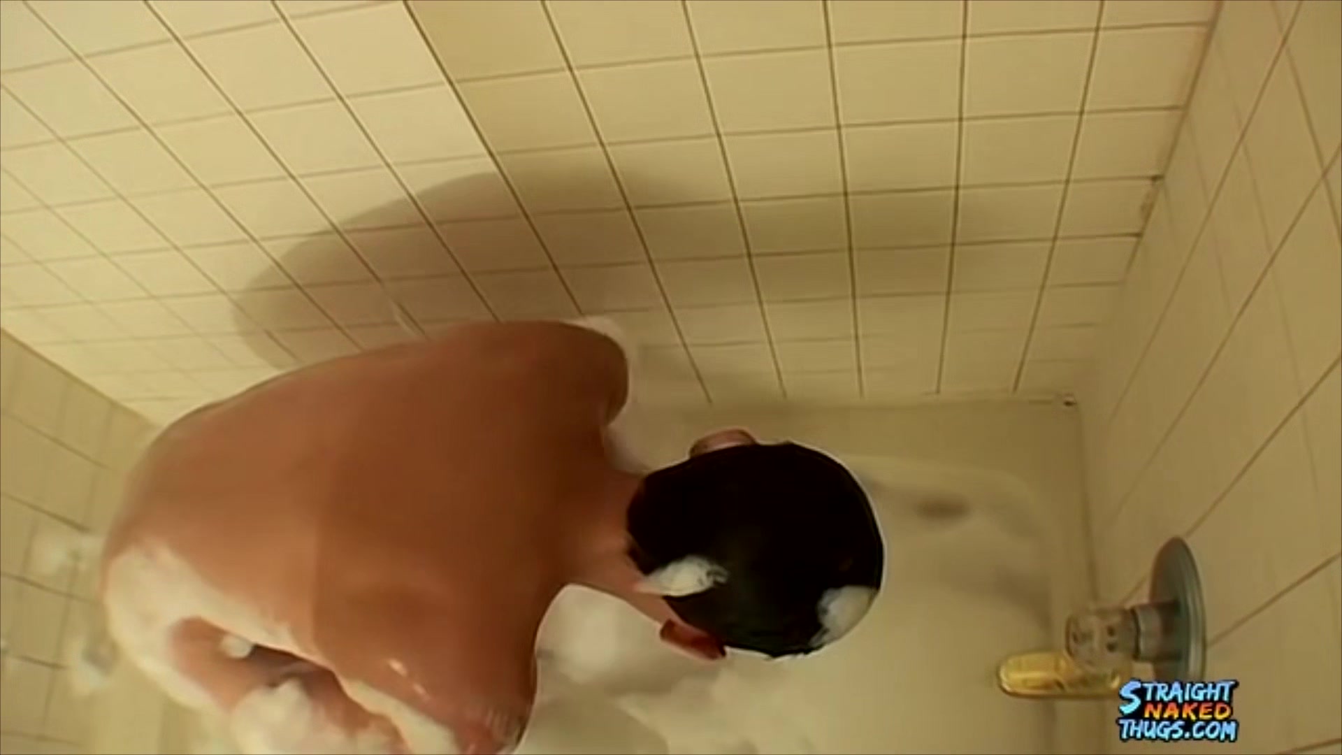 Horny Wiley Loves Wanking While Soaking In His Bathtub