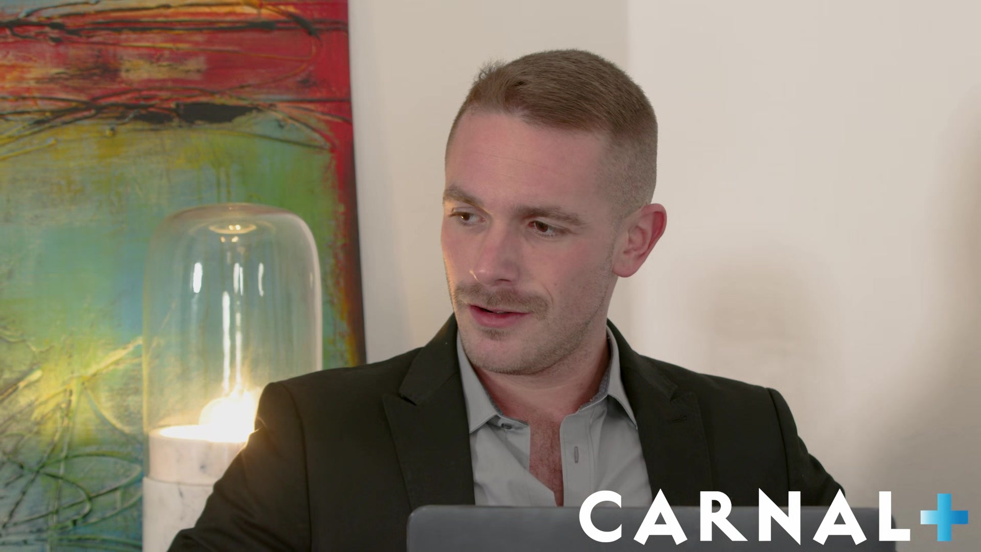Staghomme Bastian Karim explores kinky foot fetish with Apolo Adrii