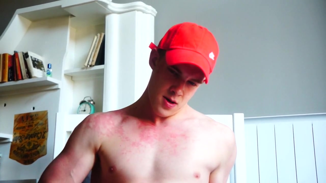 Cheecky round ass twink smacked by daddy