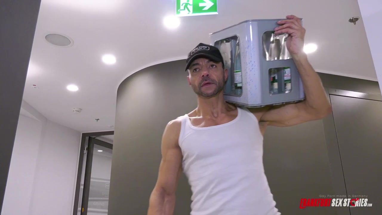 Delivery Man Krifer, Samuel Cole - Frankfurt Sex Stories