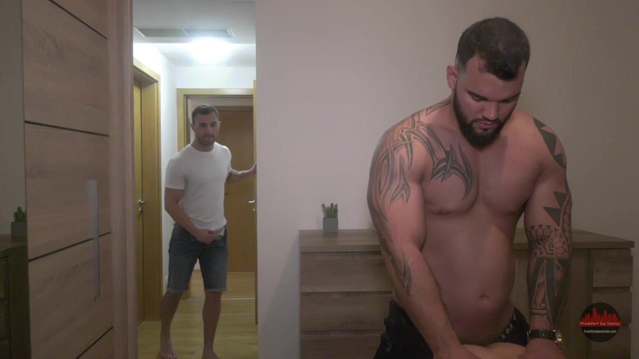 Ass Invaders David Lee, Javi Garcia, Jerome - Gay Porn