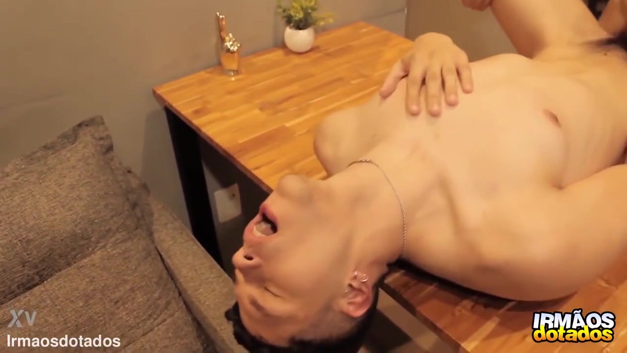 Id - Pedreiro Bom De Servico - Johnny Louis & Gustavo