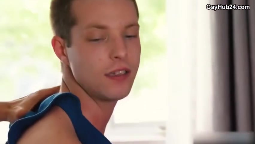 Leo Louis Handles His Big Cock Right