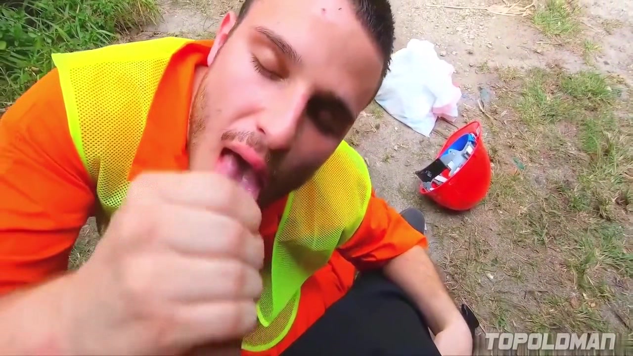 The Man Was Taking Out The Trash When The Boss Called Him Back To The Car To Suck His Huge Cock 12 Min