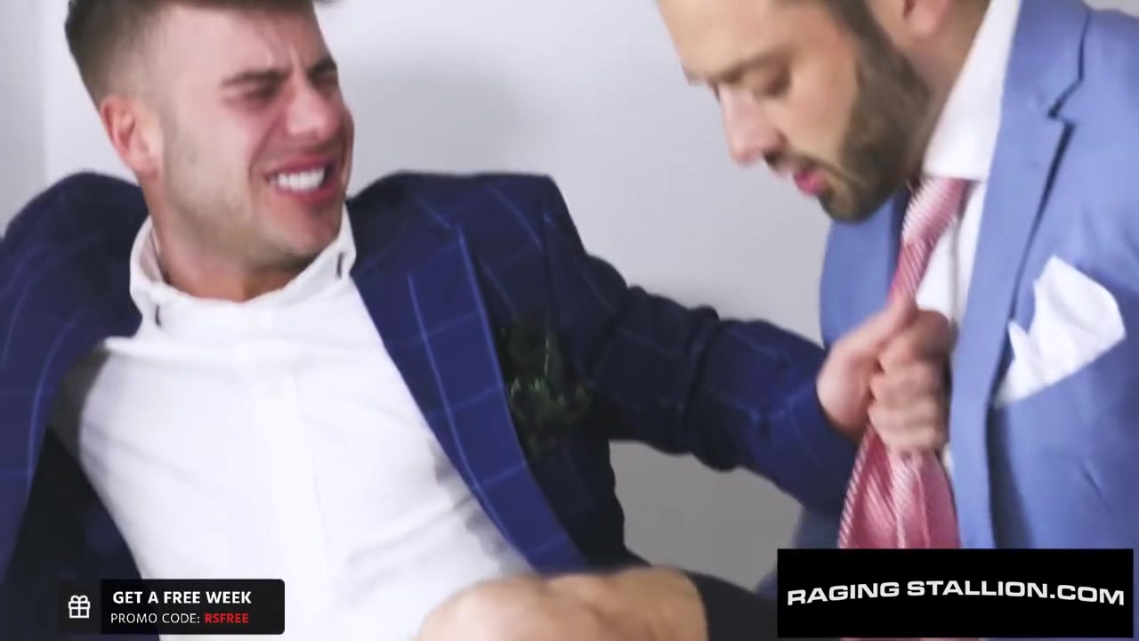 Exciting Realtor Rammed By Hottie Hunk