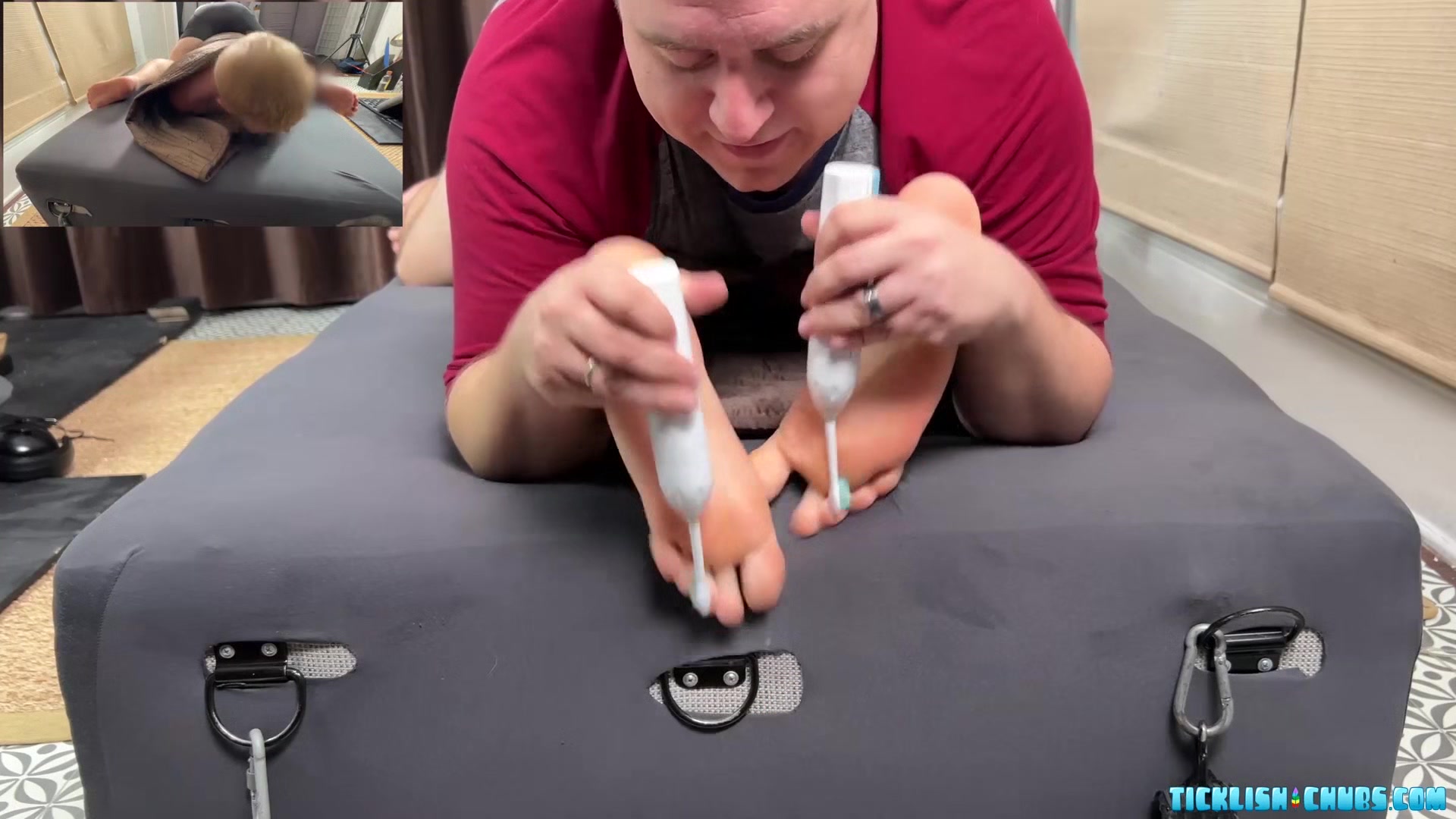 Bear Daddy Matt Wraps Sub Ryder And Tickles His Bare Feet