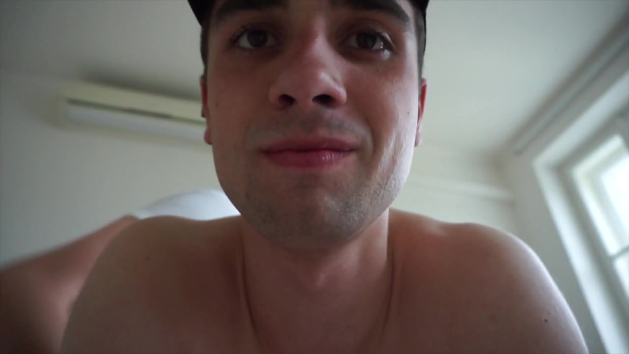 Cute bum twink goes over the knee