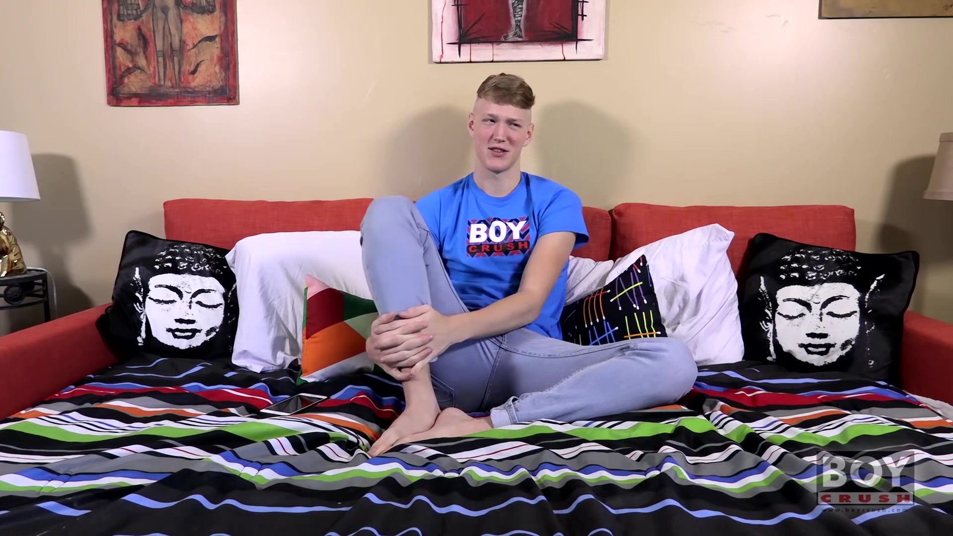 Versatile Twink Taylor Pierce Loves Big Cocks And Handjobs