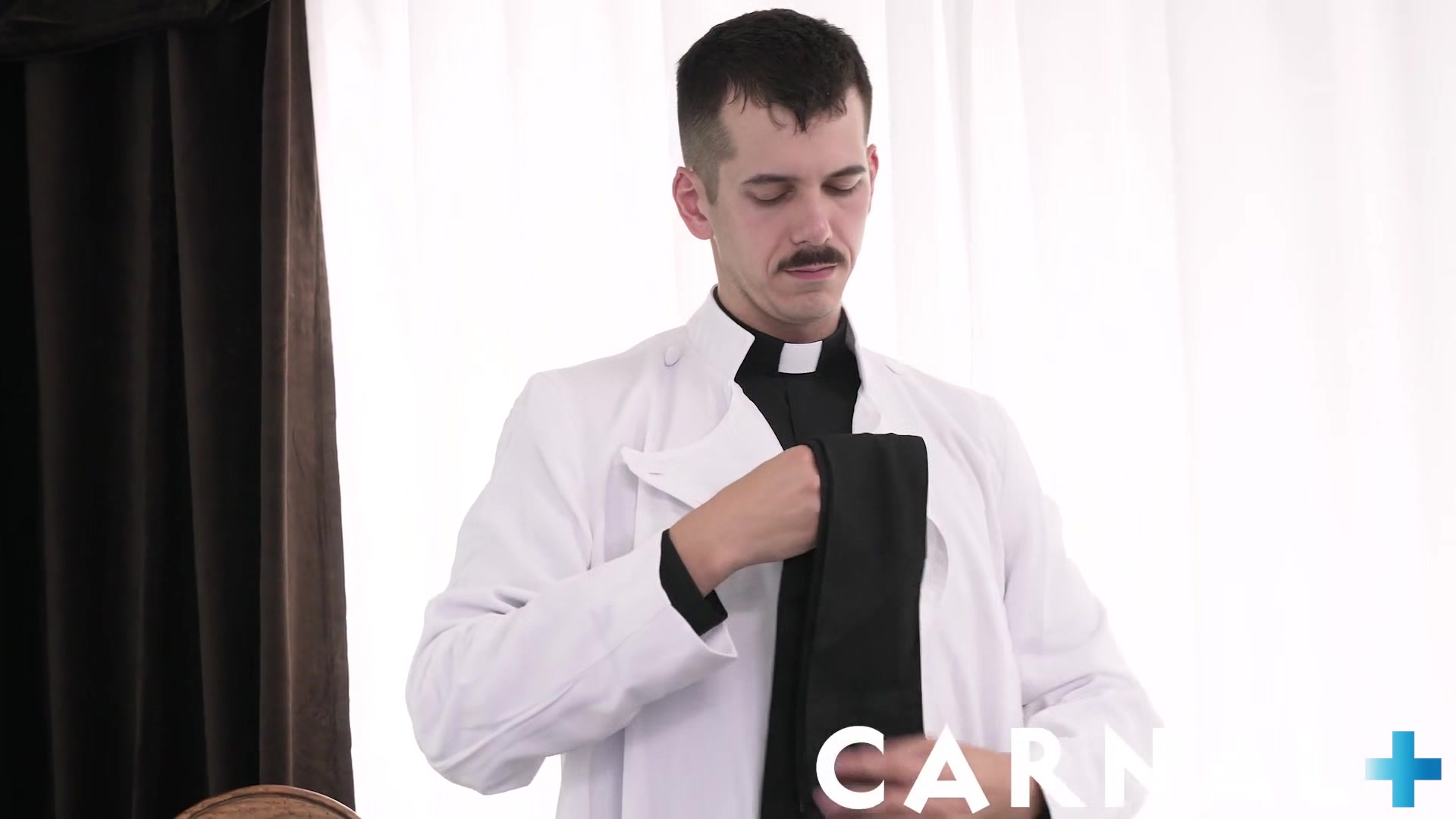 Altar Boy Ethan Chapter 3 - Devotionals