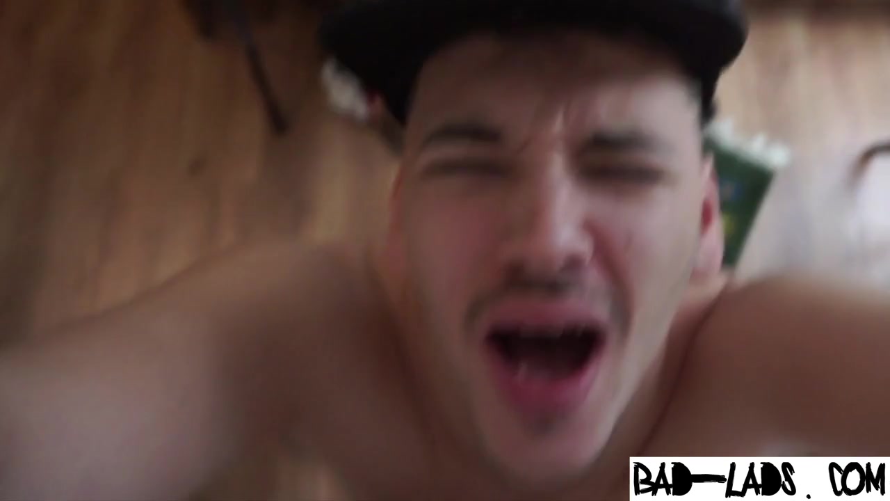 Sweet Twink felt up in the shower