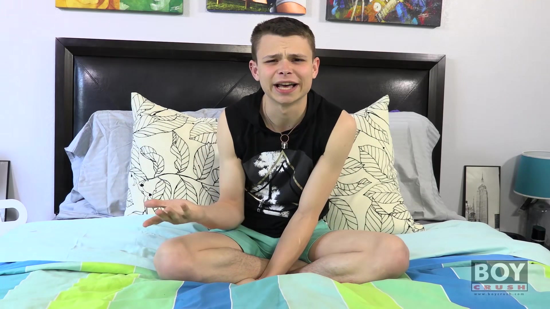 Austin Lock Enjoys Fingering His Ass While Wanking Hard